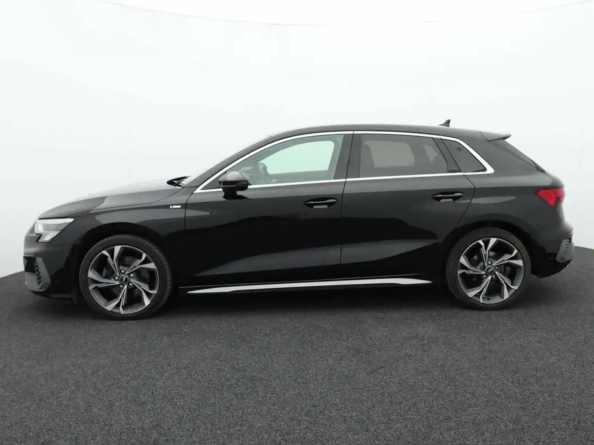 2022-audi-a3-20-40-tfsi-s-line-sportback-5d-big-3