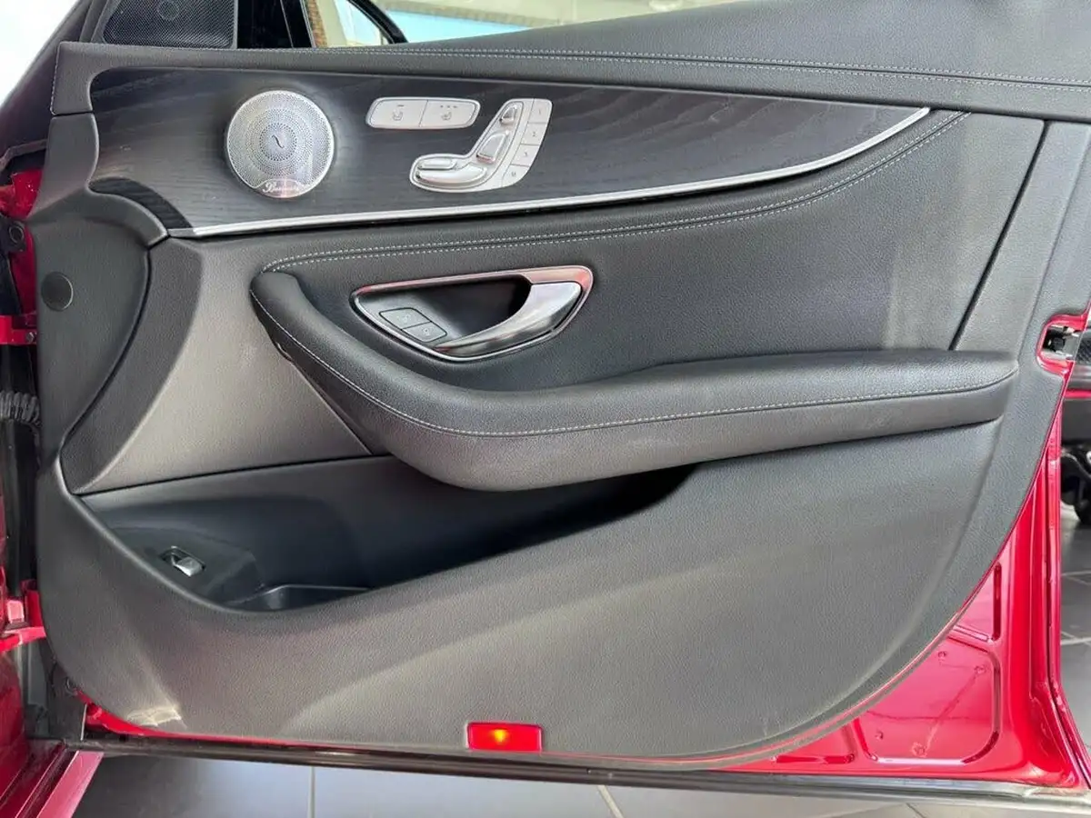 2020-mercedes-benz-e-class-20d-e300d-amg-line-edition-premium-plus-estate-5d-big-12