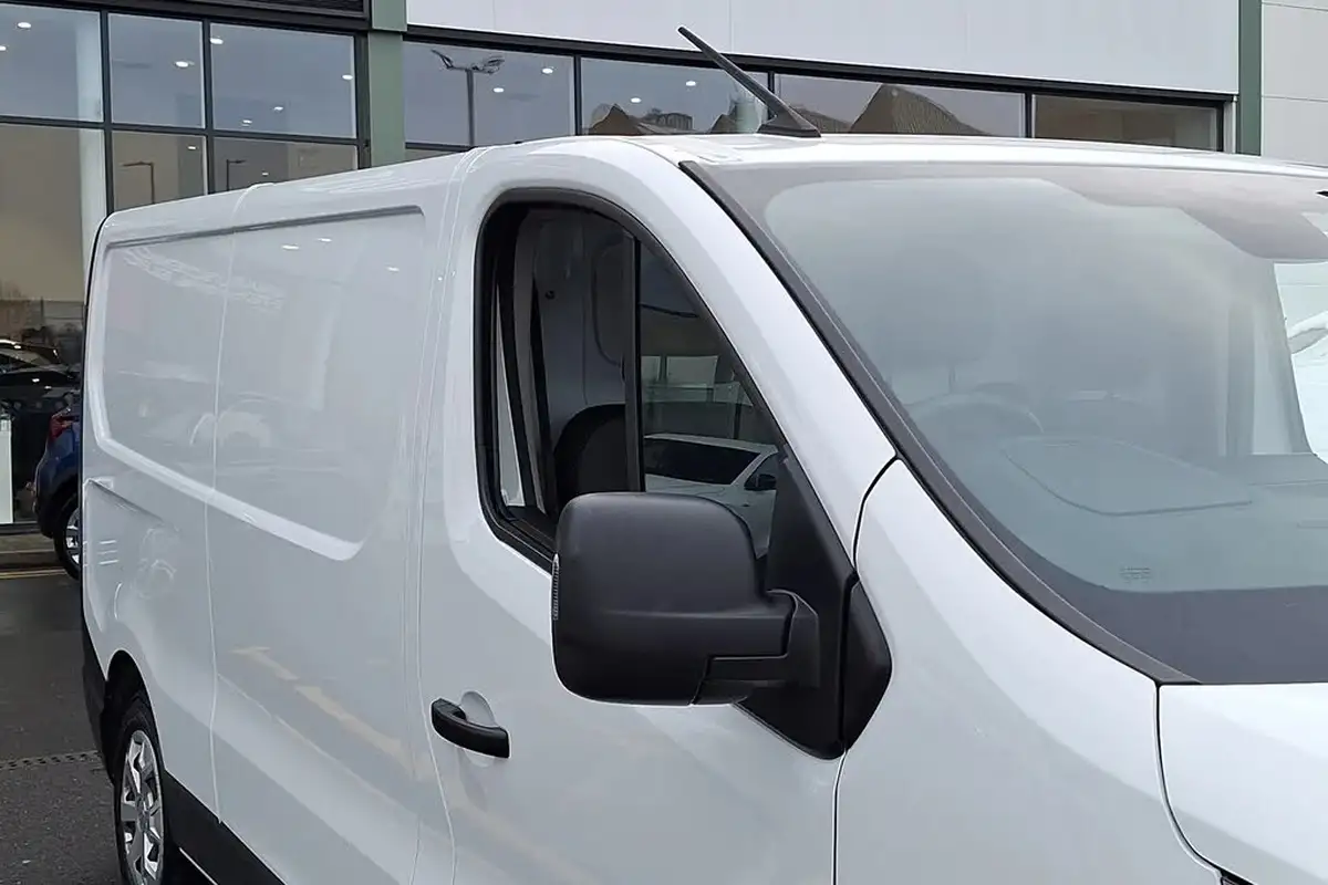 2023-renault-trafic-20dci-ll30-130-start-big-31