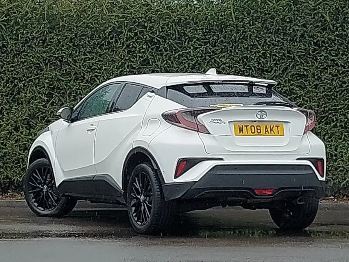 2019-toyota-c-hr-12-excel-big-1