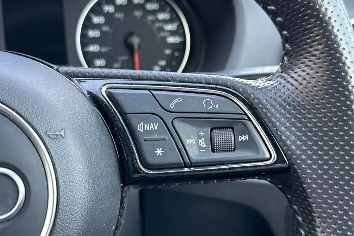 2018-audi-q2-14-tfsi-s-line-s-tronic-big-37