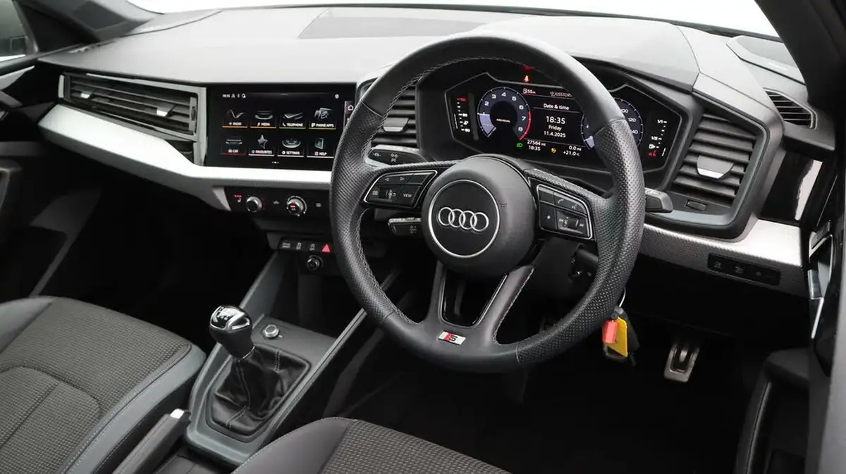 2023-audi-a1-10-30-tfsi-s-line-big-9
