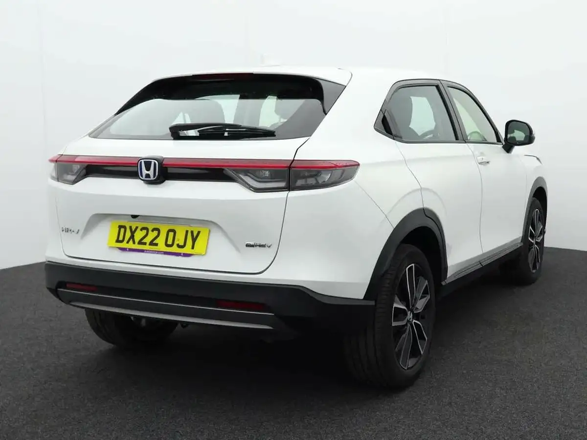 2022-honda-hr-v-15-i-mmd-elegance-big-4