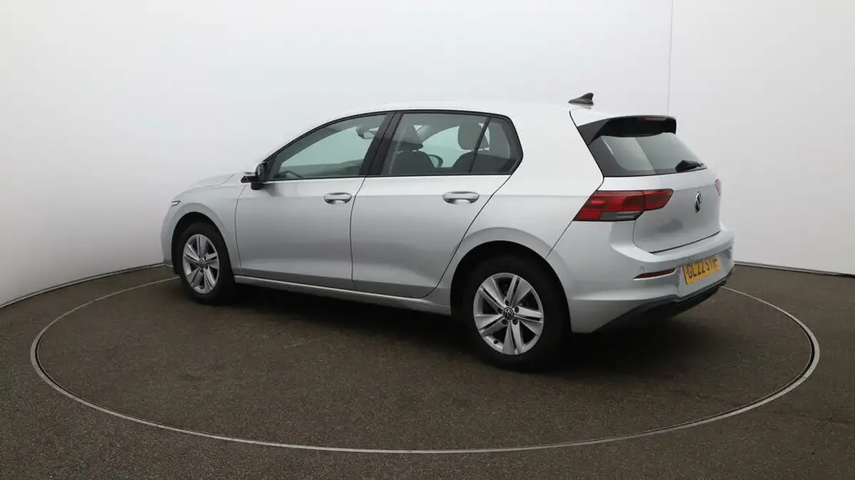 2022-volkswagen-golf-10-tsi-life-hatchback-big-26