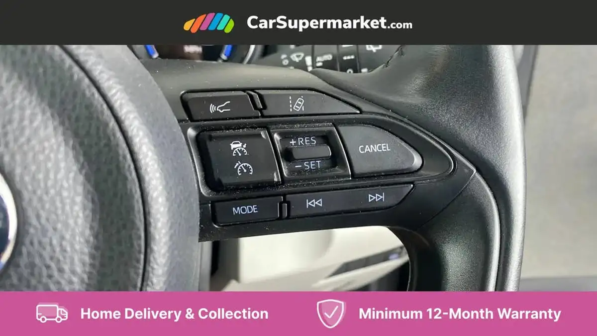 2021-toyota-yaris-15-vvt-i-excel-big-28