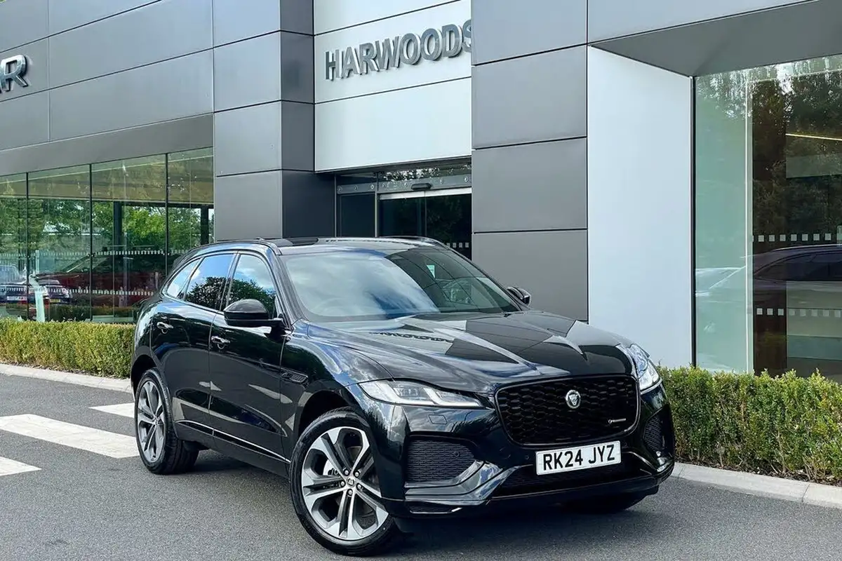 2024-jaguar-f-pace-20-d200-r-dynamic-hse-black-big-0