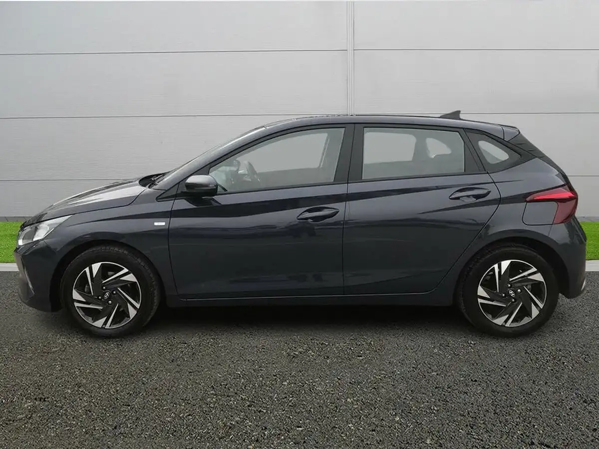 2023-hyundai-i20-10-t-gdi-se-connect-dct-big-3