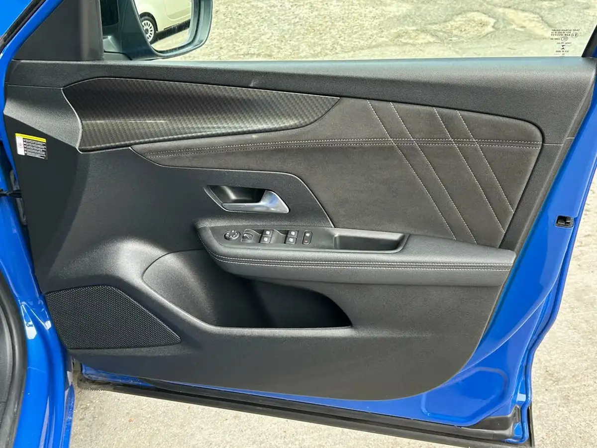 2022-vauxhall-mokka-12-ultimate-130ps-auto-big-30