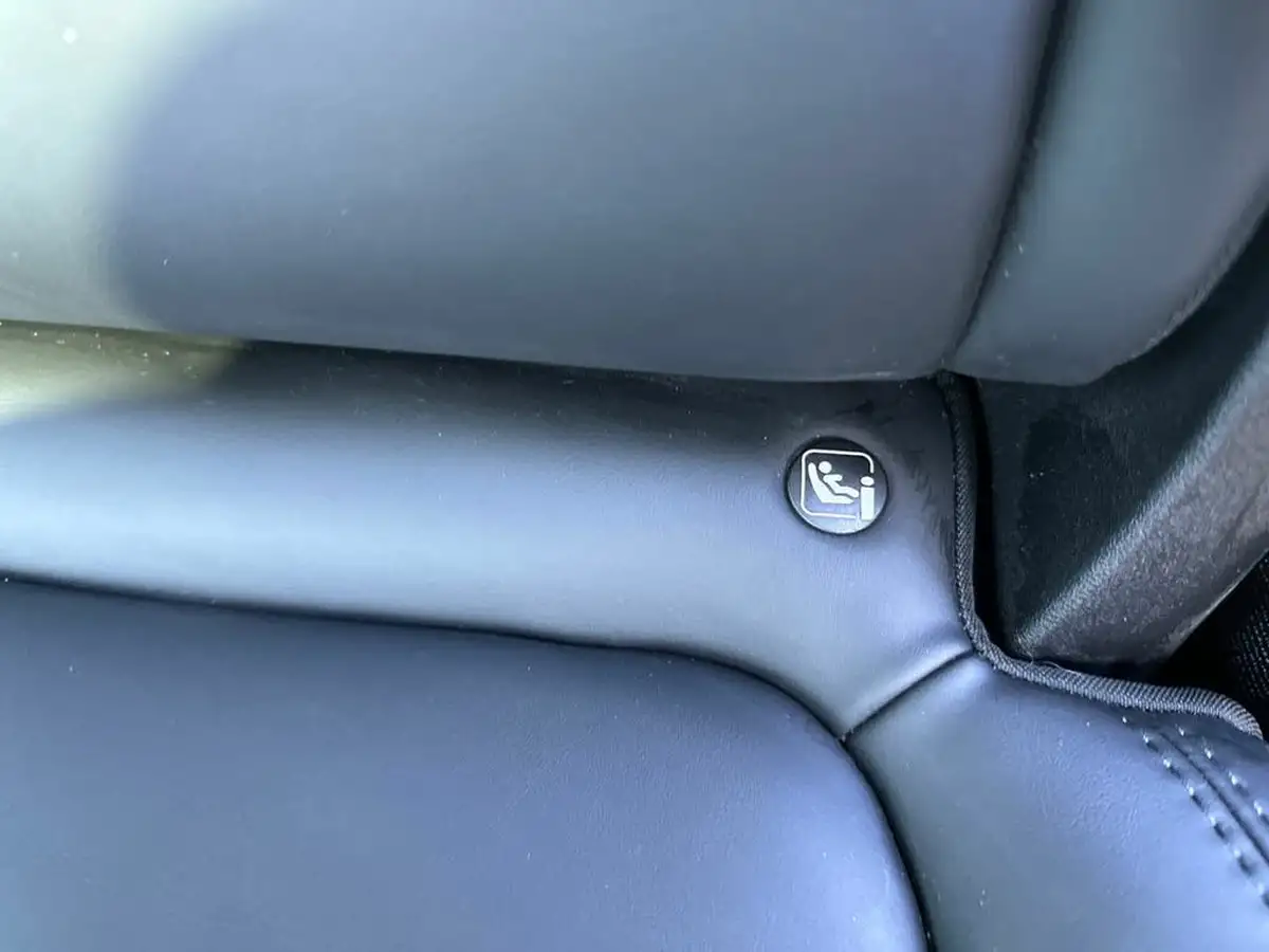 2023-tesla-model-y-e-performance-big-30