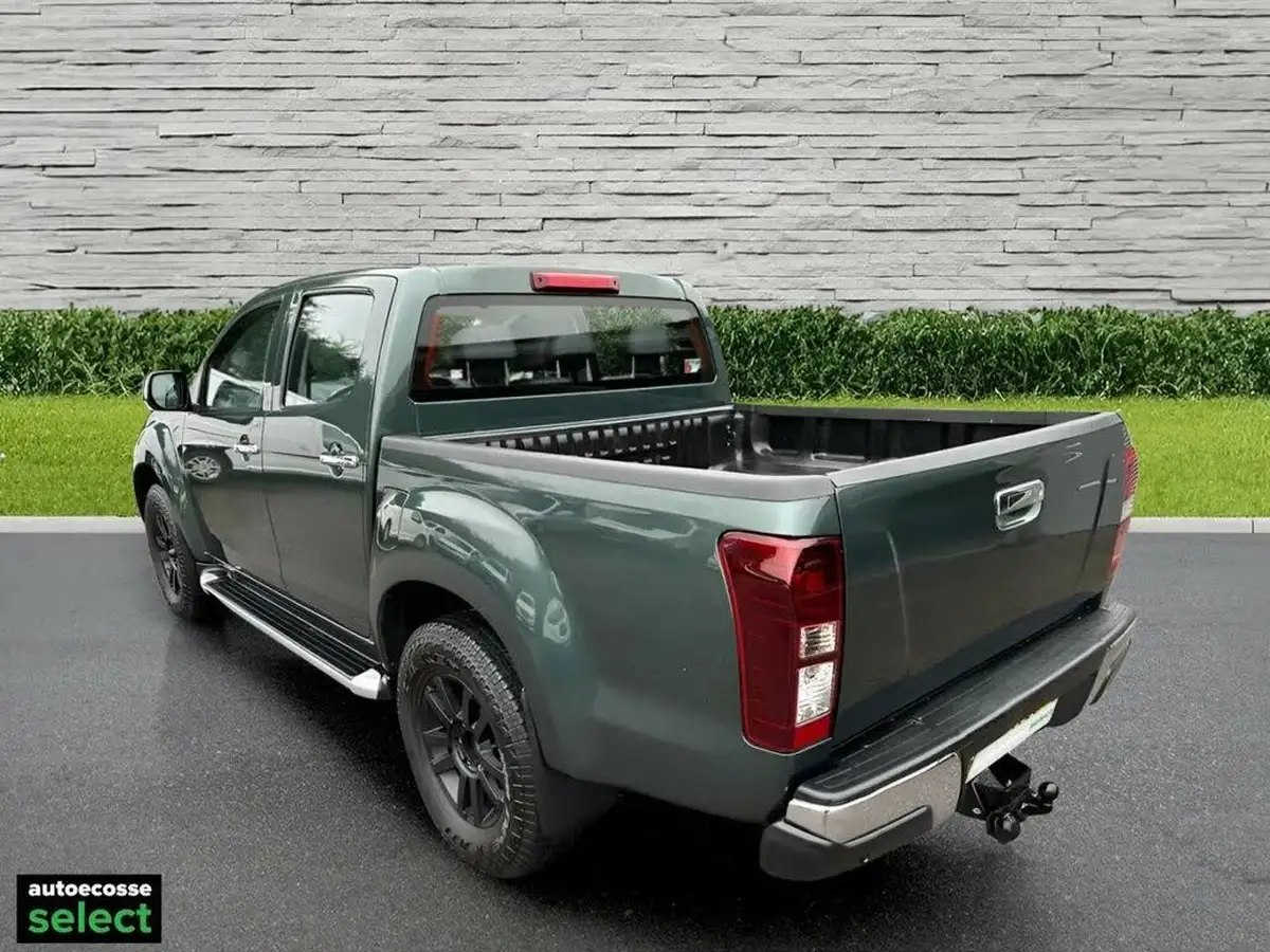2015-isuzu-d-max-25td-utah-big-2