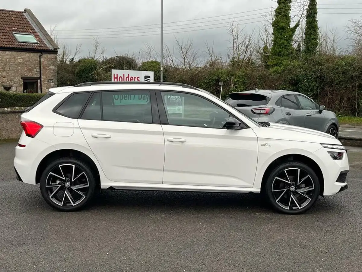2023-skoda-kamiq-15-tsi-monte-carlo-dsg-big-1