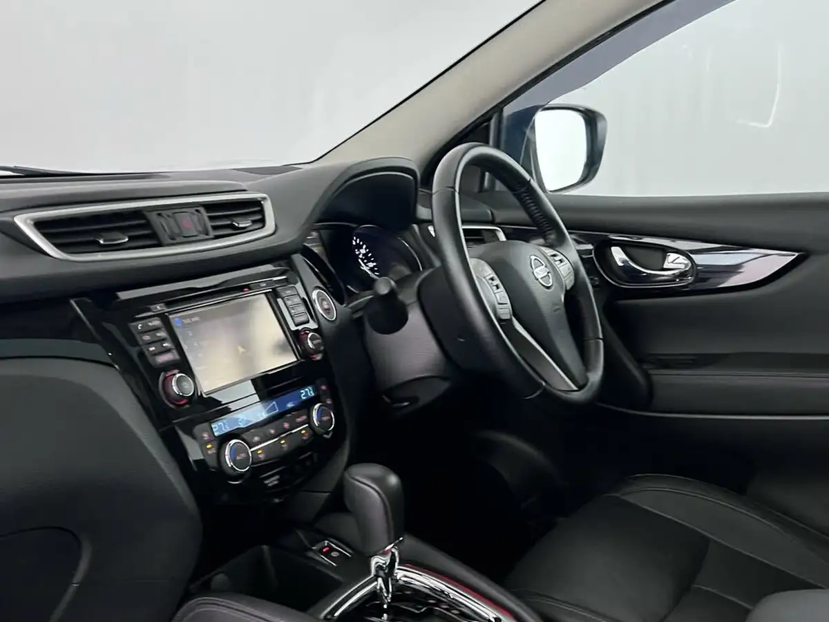 2015-nissan-qashqai-16dci-tekna-xtronic-cvt-big-14