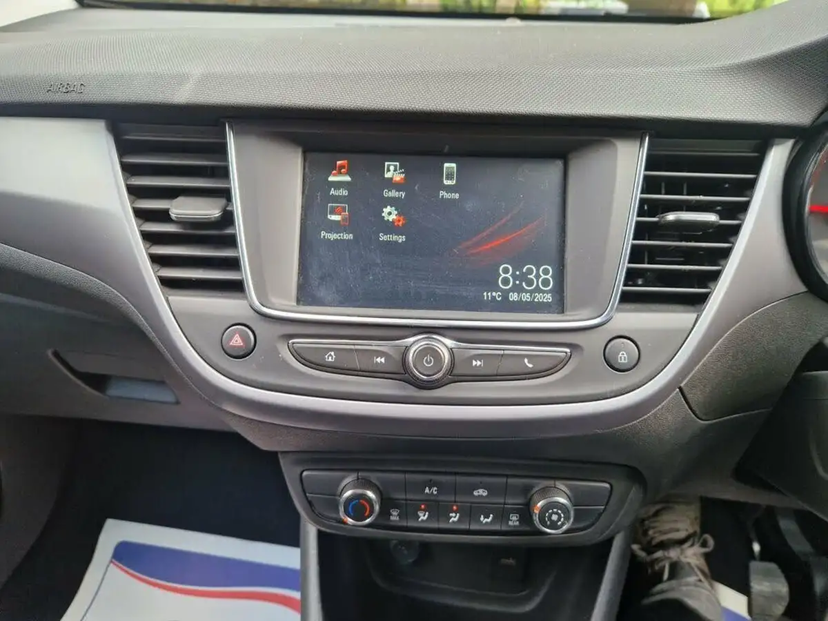 2022-vauxhall-crossland-12i-design-big-8