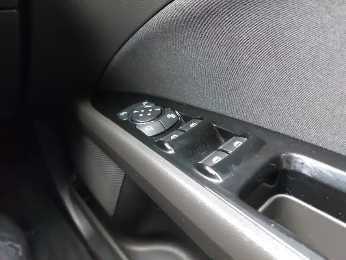 2019-ford-mondeo-20tdci-zetec-edition-ss-estate-big-18
