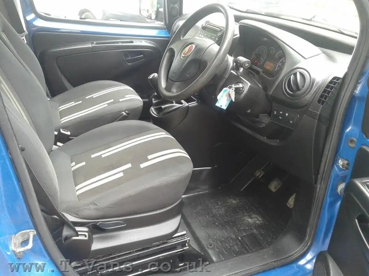 2015-fiat-fiorino-13jtd-cargo-sx-big-13