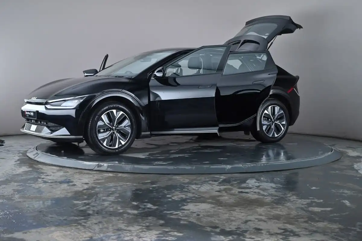 2023-kia-ev6-e-air-big-37