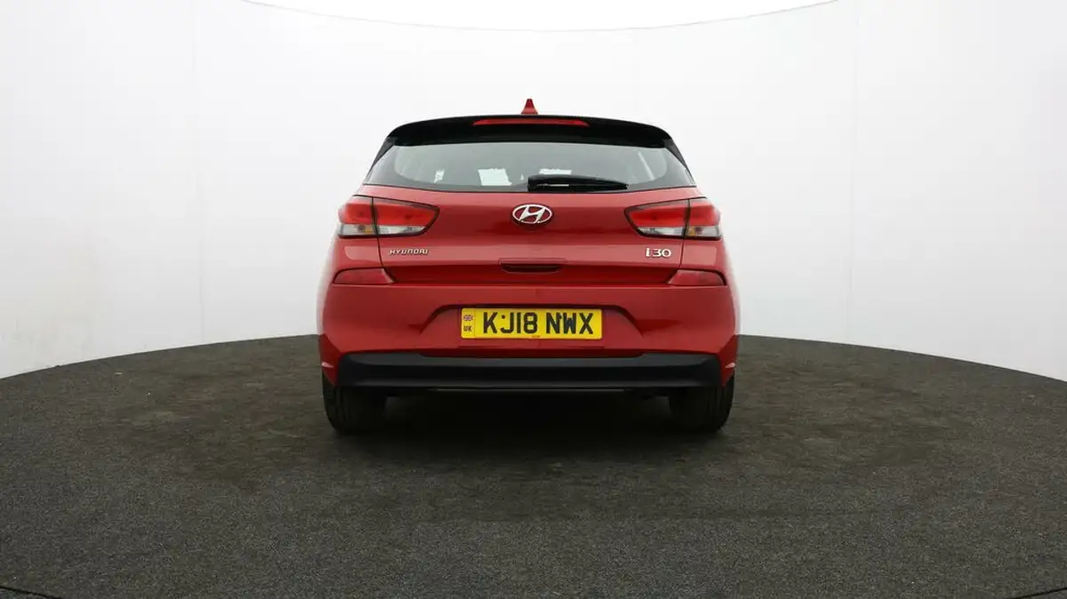 2018-hyundai-i30-16crdi-se-nav-109ps-blue-drive-isg-hatchback-1582cc-dct-big-71