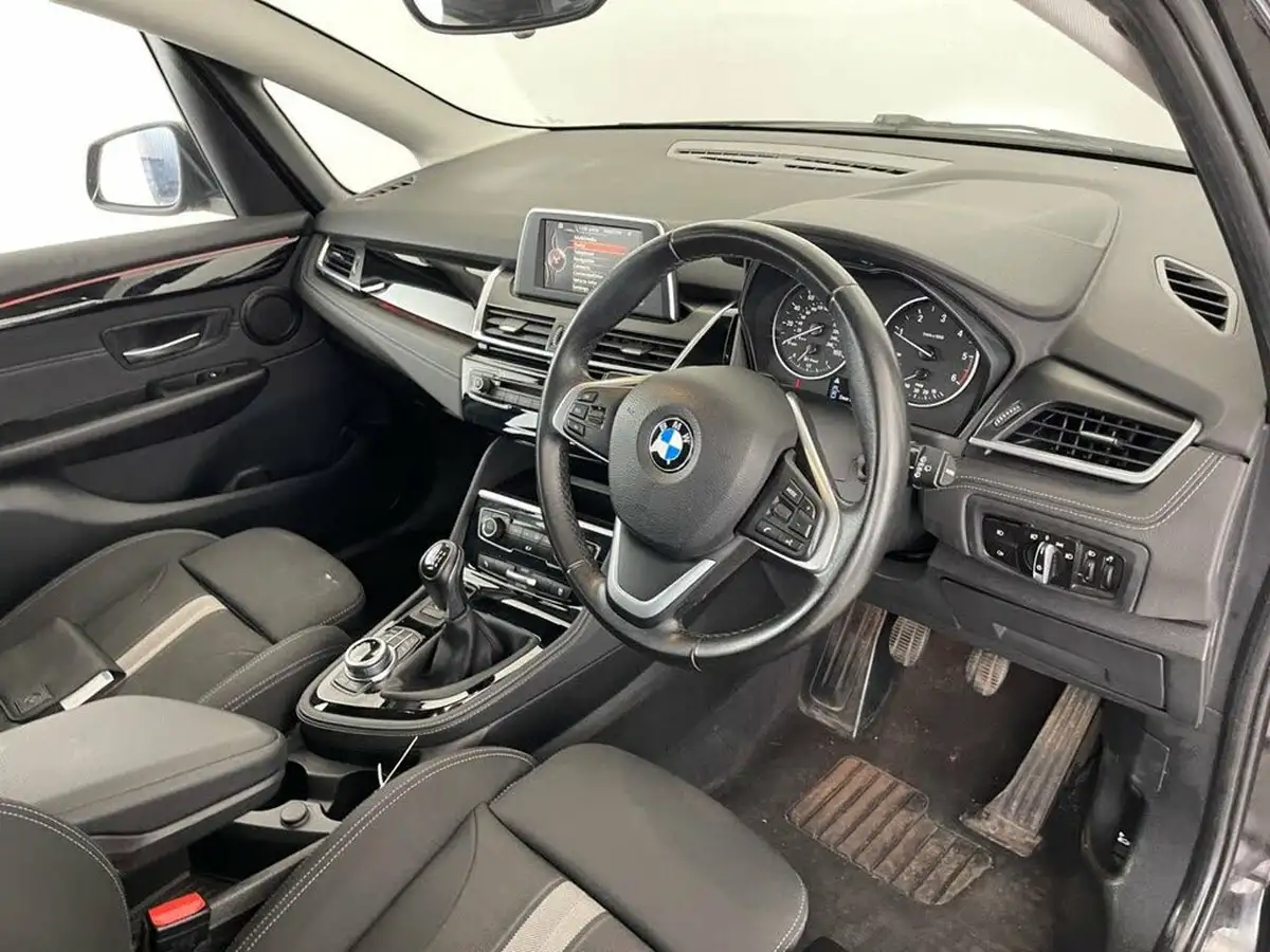 2017-bmw-2-series-20td-218d-sport-active-tourer-5d-big-10