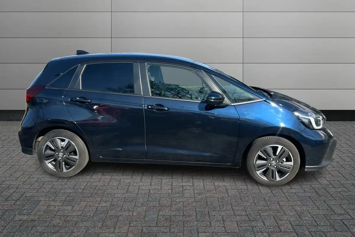 2024-honda-jazz-15-i-mmd-advance-big-4