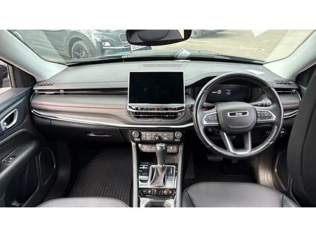 2022-jeep-compass-13-gse-trailhawk-big-8