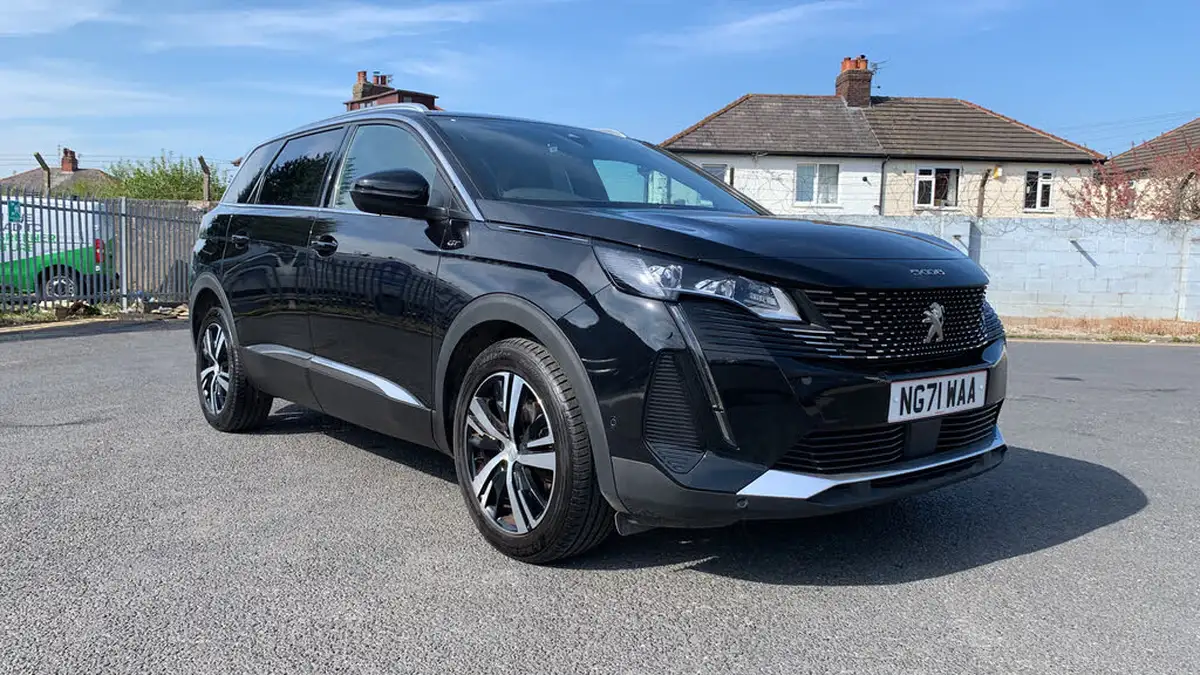 2022-peugeot-5008-suv-15-bluehdi-gt-eat8-big-13