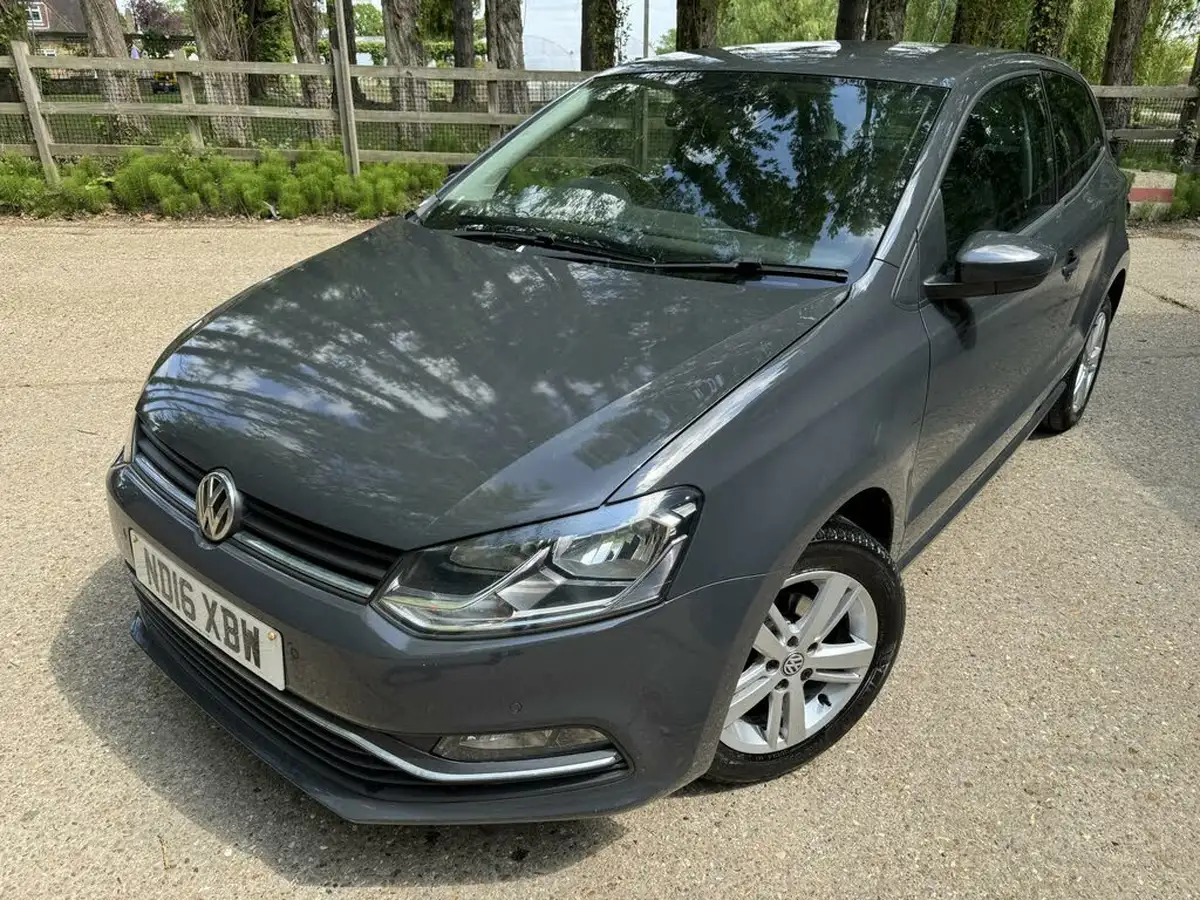 2016-volkswagen-polo-10-match-60ps-3d-big-29