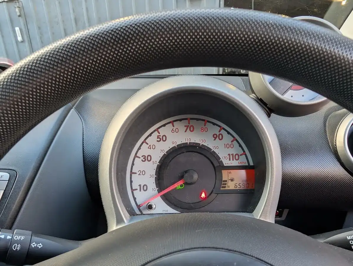 2009-citroen-c1-10-vtr-5d-big-11