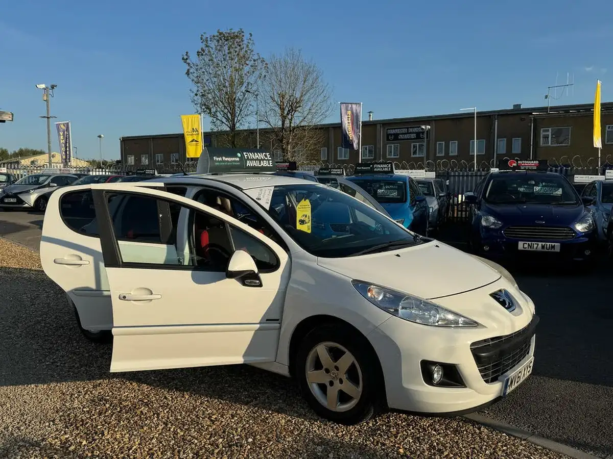2012-peugeot-207-14-sportium-75-5d-1360cc-big-40