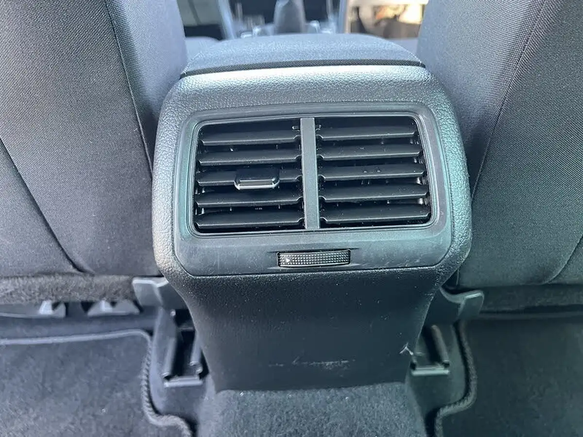 2019-volkswagen-golf-16tdi-match-edition-estate-big-41