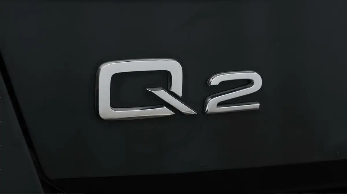 2022-audi-q2-15-35-tfsi-s-line-tronic-big-23