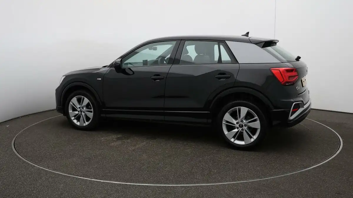 2022-audi-q2-15-35-tfsi-s-line-tronic-big-40