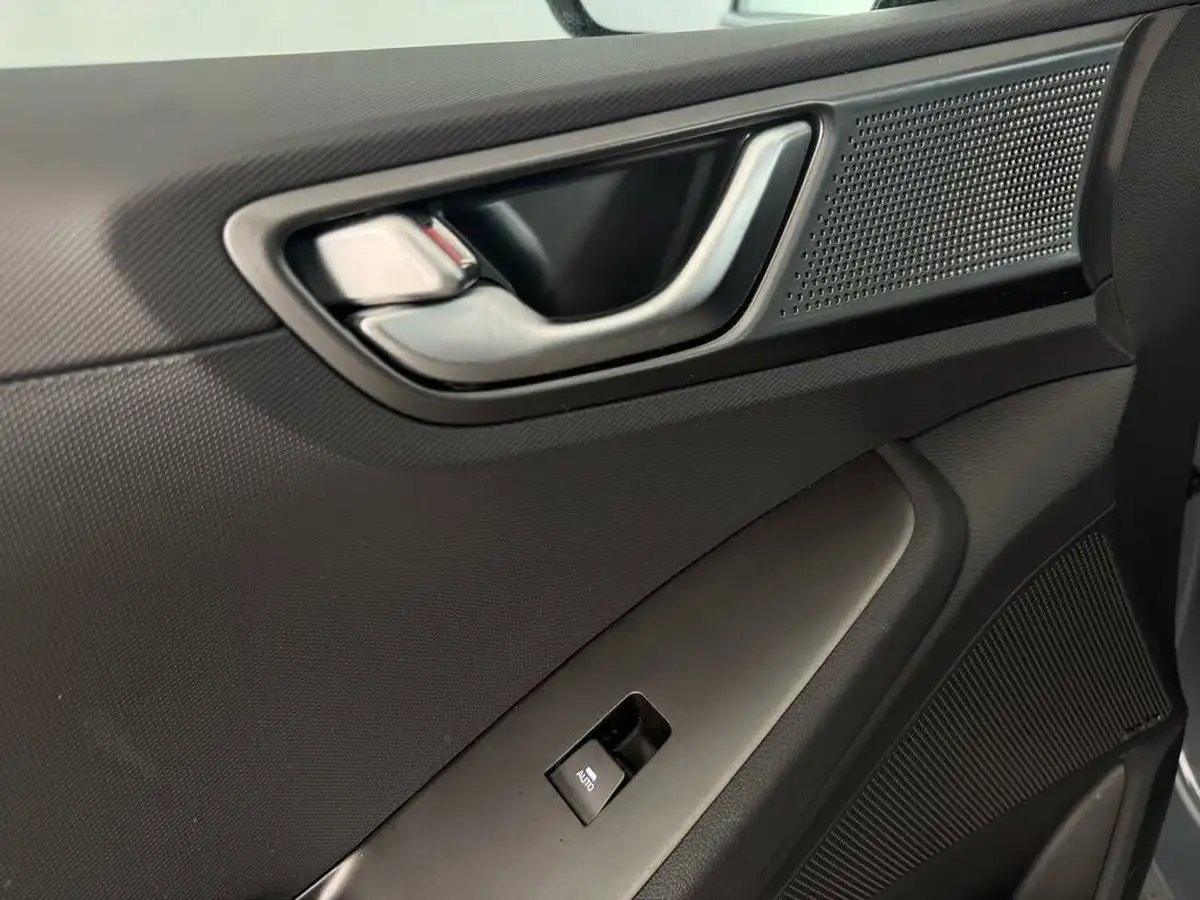 2022-hyundai-ioniq-e-premium-electric-big-9