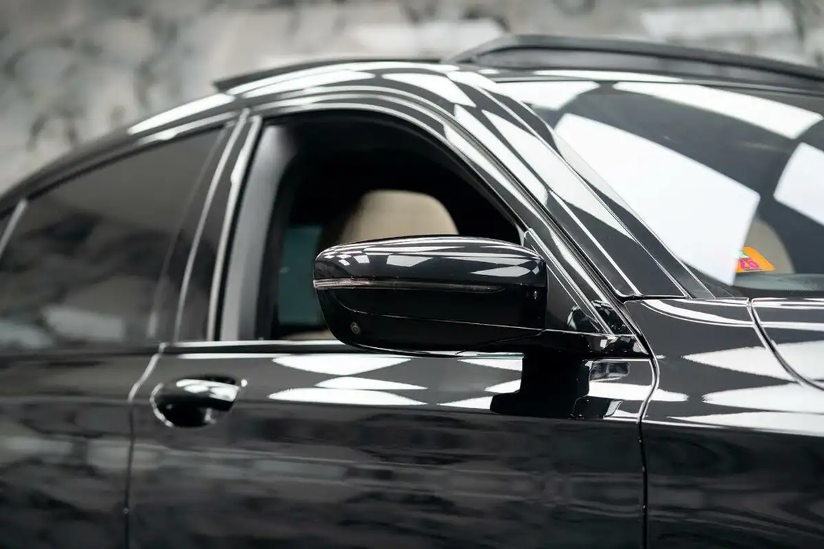 2020-bmw-7-series-66-m760li-big-60