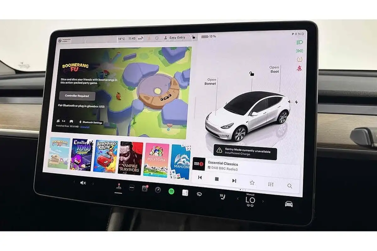 2022-tesla-model-y-e-long-range-big-44