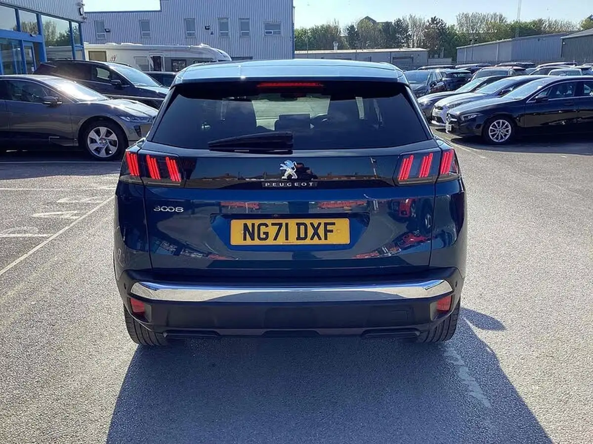 2021-peugeot-3008-suv-15-bluehdi-allure-eat8-big-13