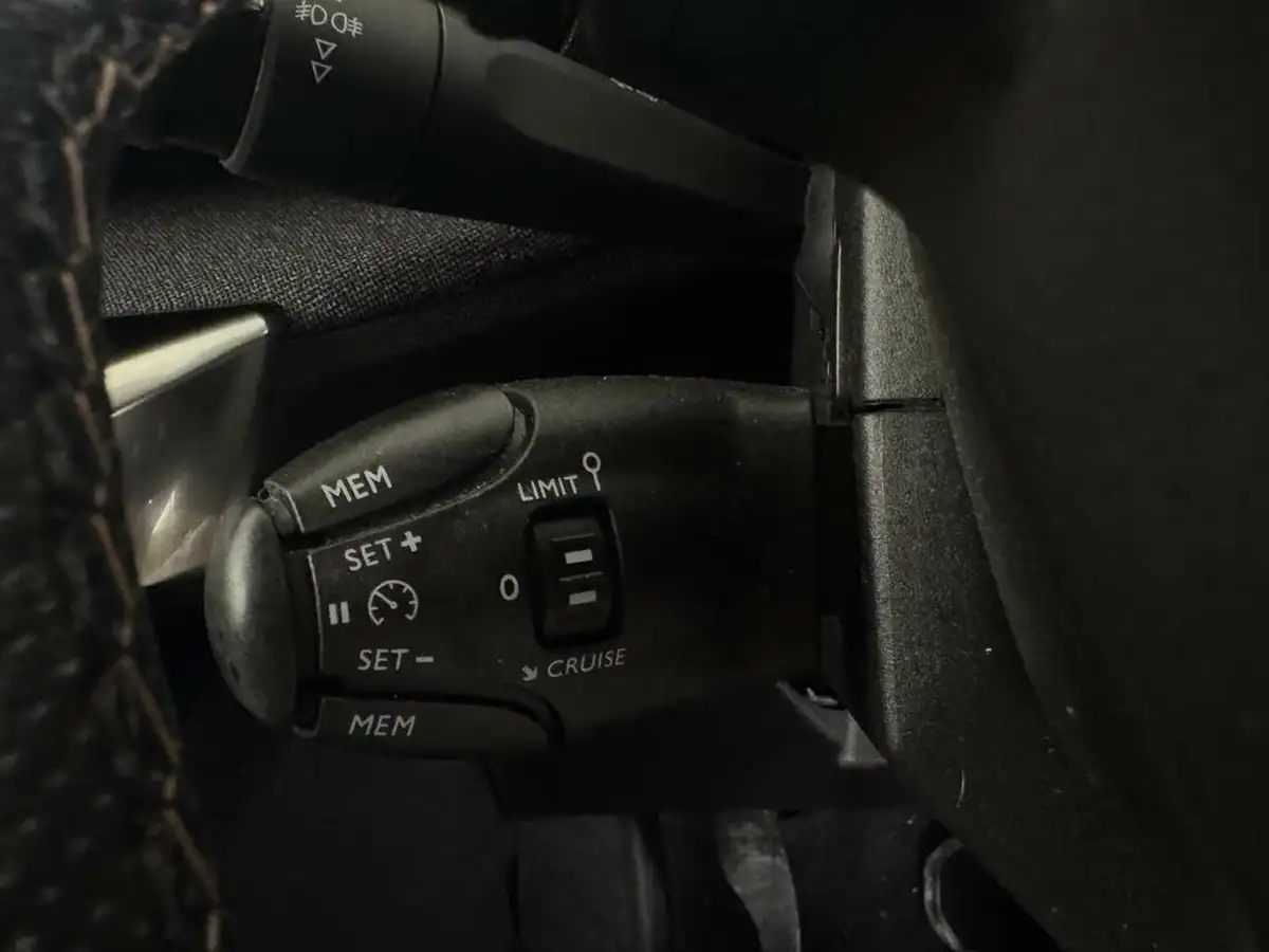 2019-peugeot-5008-suv-15-bluehdi-gt-line-big-14