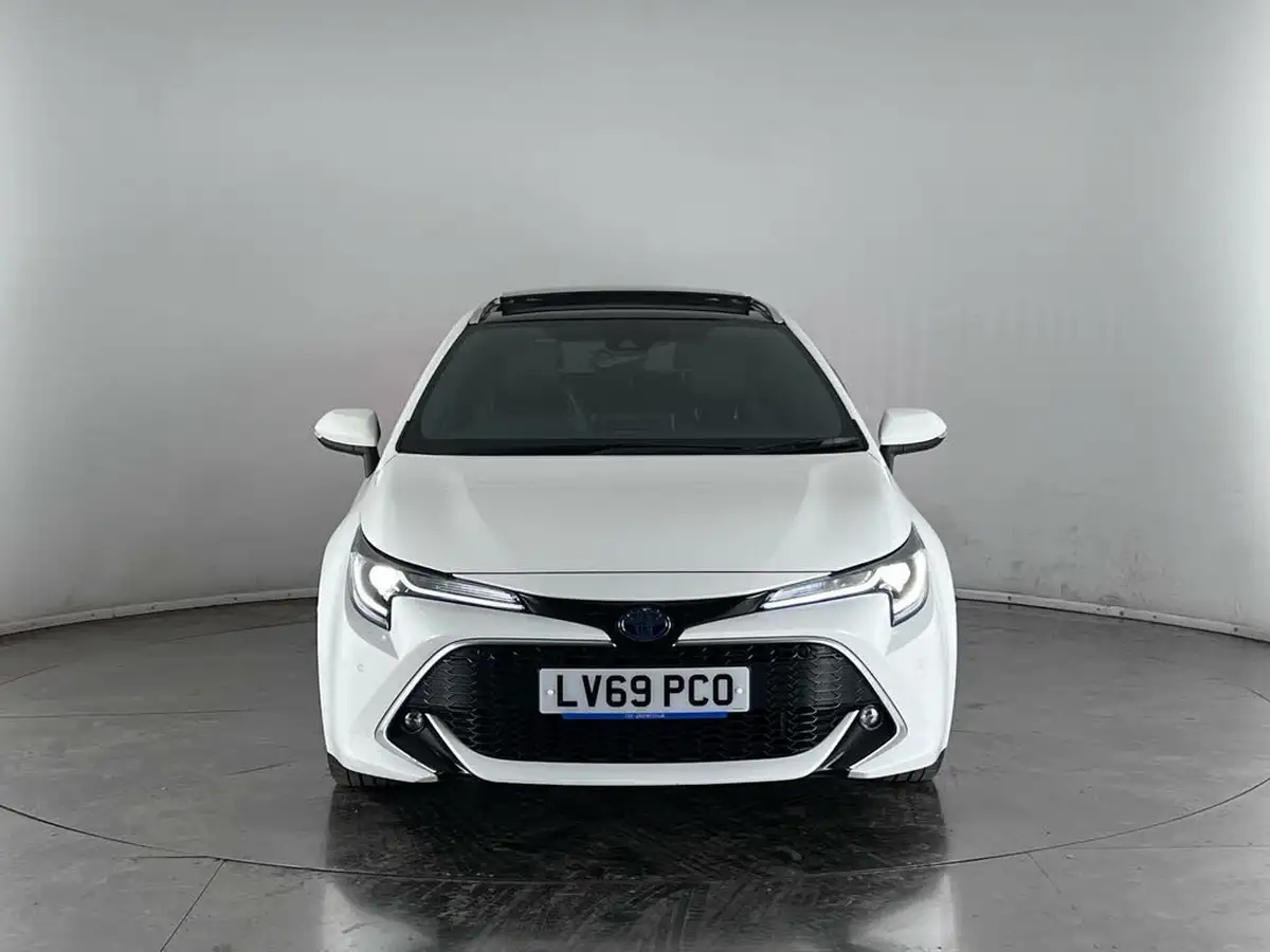 2019-toyota-corolla-20-vvt-i-excel-spare-wheel-touring-sports-big-3