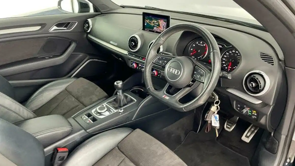 2018-audi-a3-cabriolet-20-tfsi-s-line-big-5