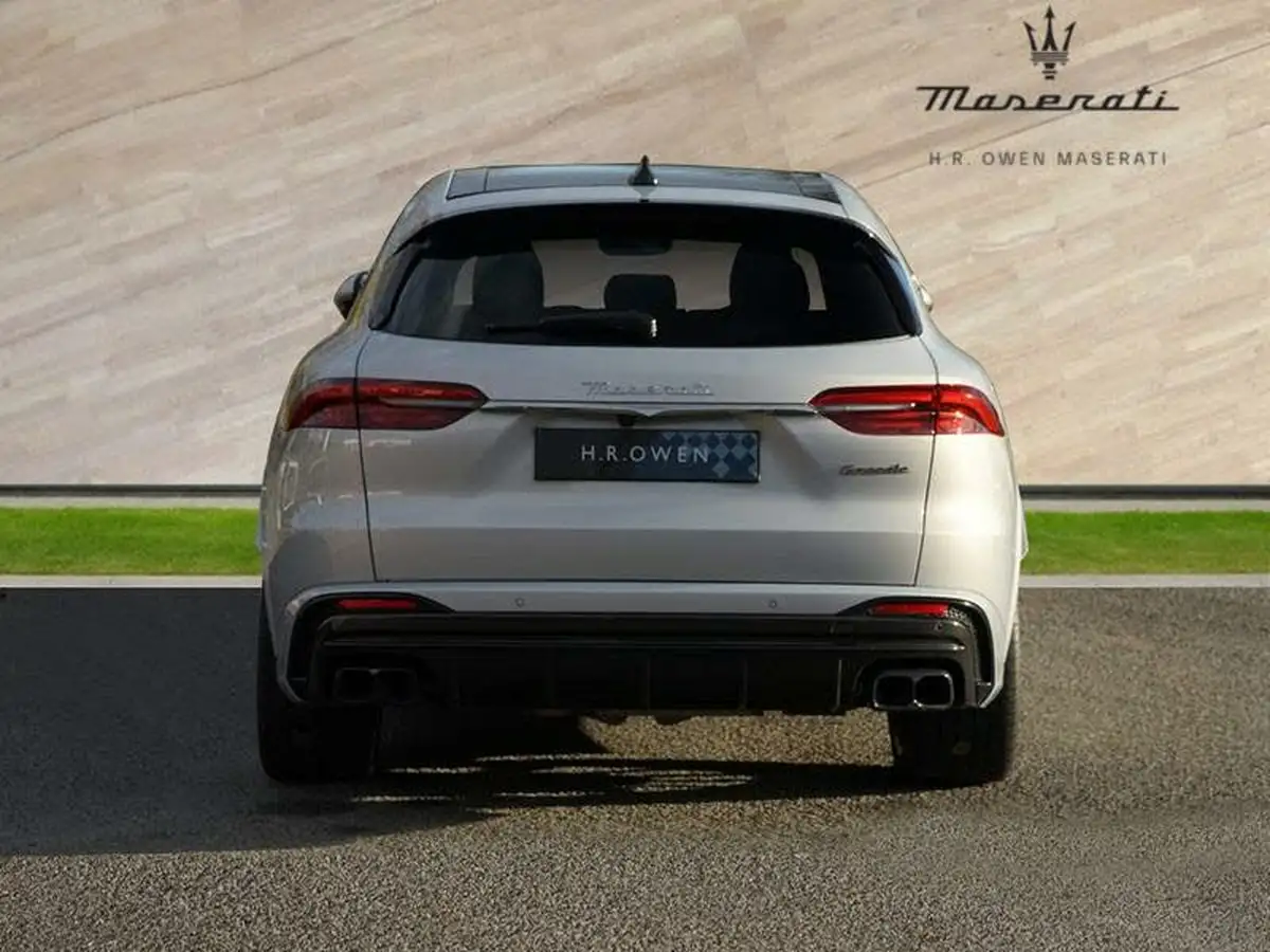 2023-maserati-grecale-30-trofeo-big-4