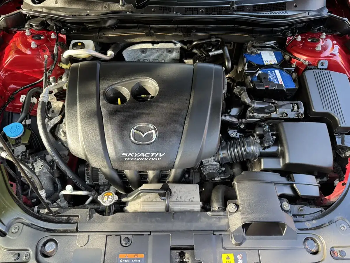 2013-mazda-mazda6-20-se-l-nav-saloon-4d-big-32
