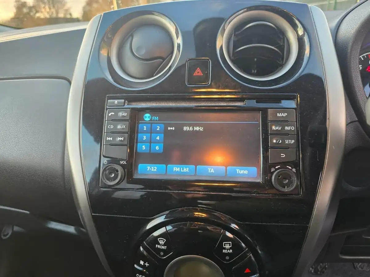 2013-nissan-note-12-acenta-premium-80ps-big-8
