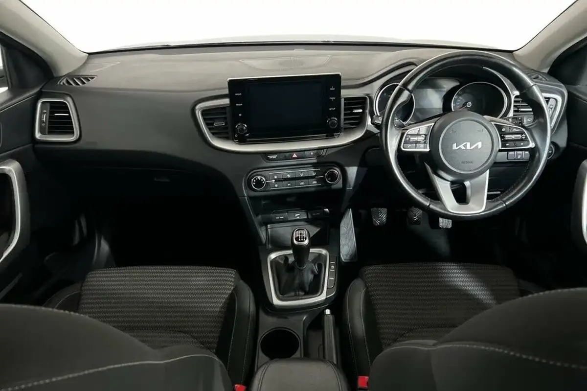 2021-kia-xceed-10-t-gdi-2-big-9