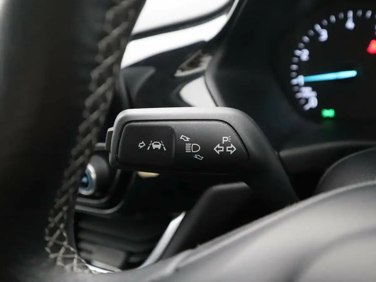 2019-ford-fiesta-10t-zetec-5d-big-21