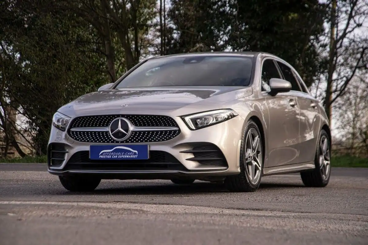 2020-mercedes-benz-a-class-13-a200-amg-line-hatchback-5d-big-5