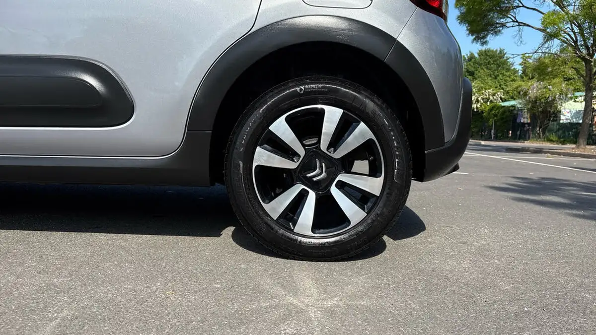 2022-citroen-c3-12-puretech-c-series-big-14