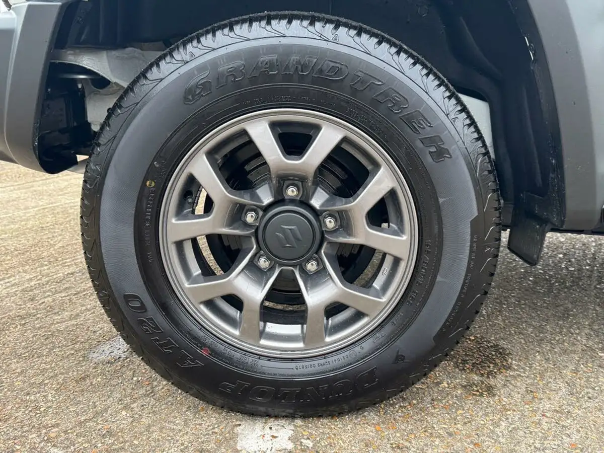 2024-suzuki-jimny-15-sierra-4wd-big-34