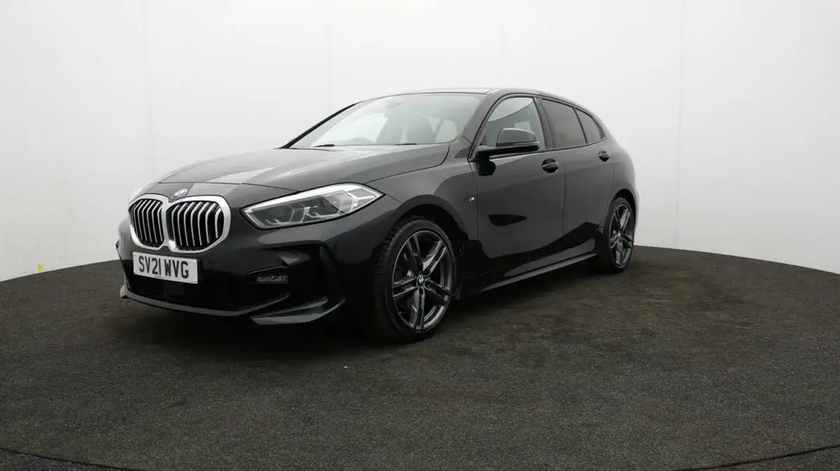 2021-bmw-1-series-15-118i-m-sport-lcp-big-52