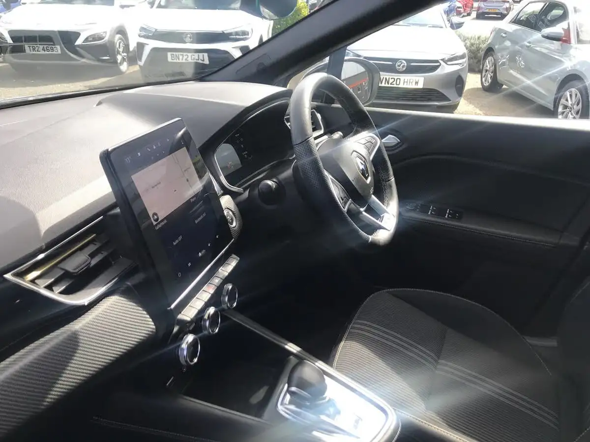 2023-renault-captur-16-e-tech-engineered-160ps-plug-in-big-4