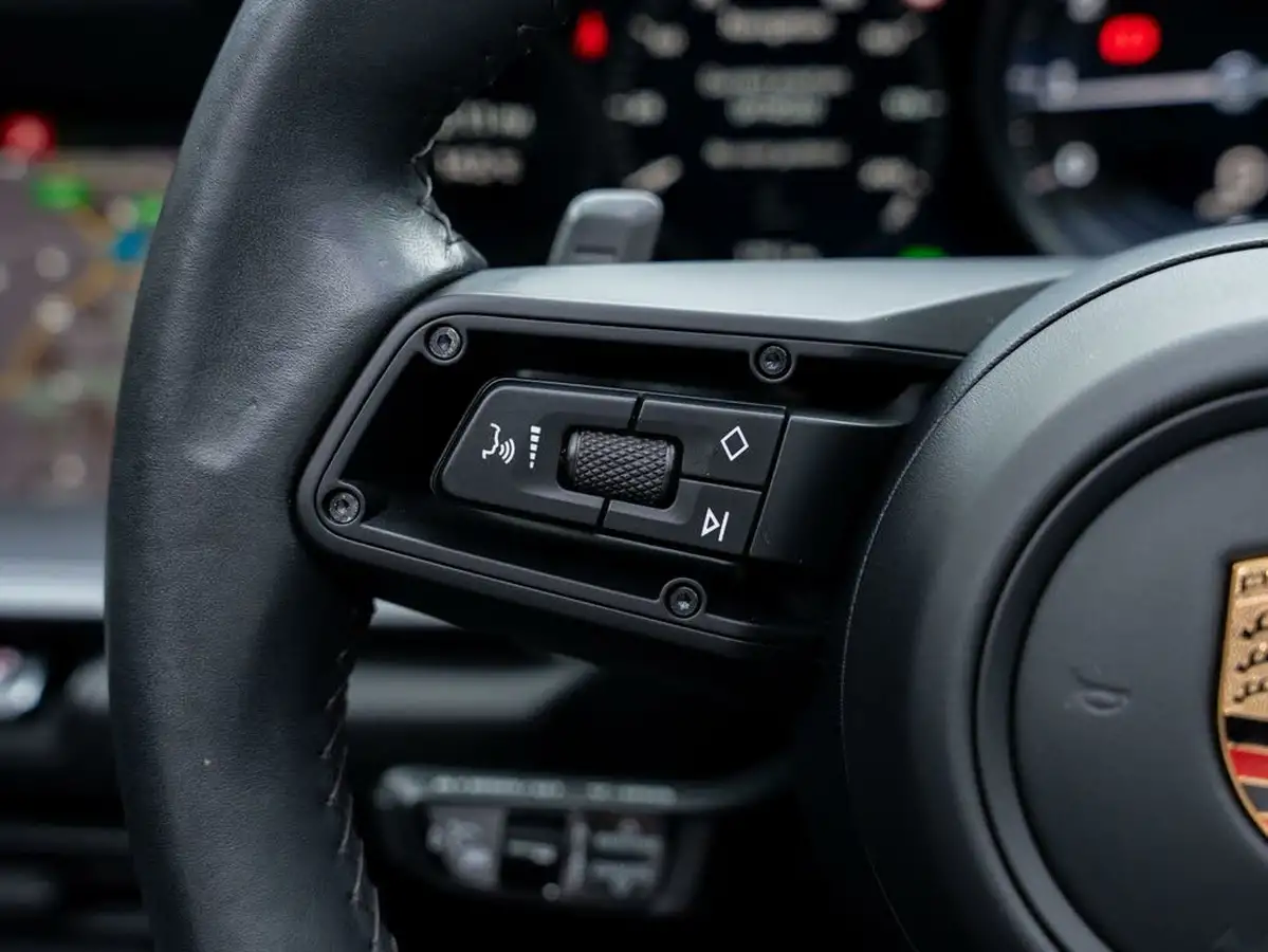 2019-porsche-911-30-carrera-s-450ps-coupe-pdk-big-30