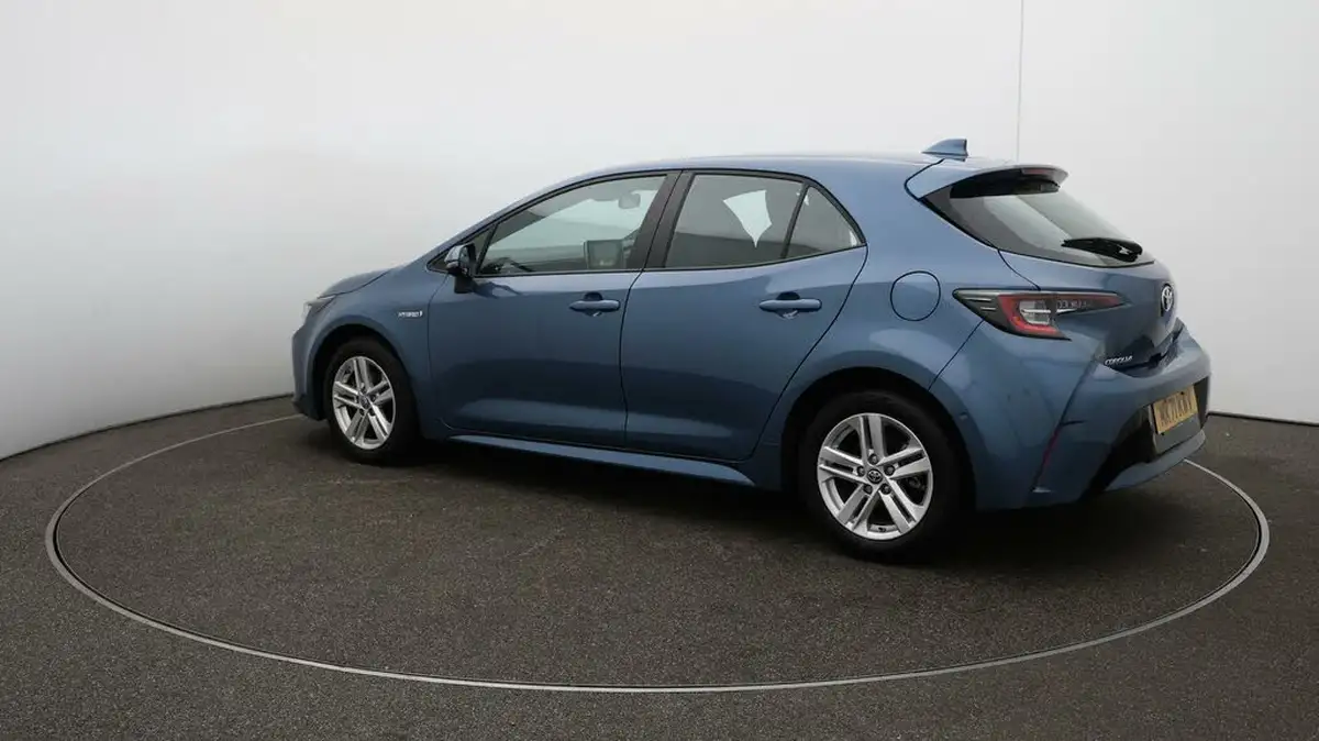 2021-toyota-corolla-18-vvt-i-icon-tech-trk-hatchback-5d-big-27